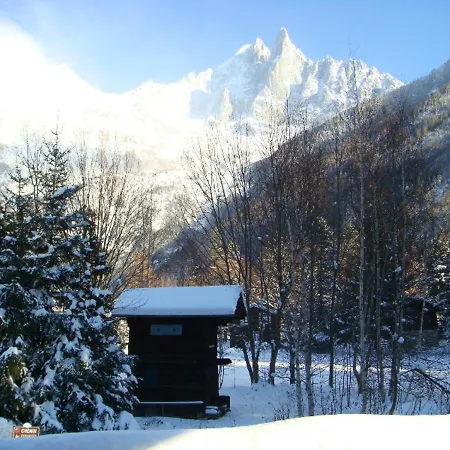 샬레 Chalet Charmant A Mont Blanc Avec Vue Sur Montagnes *